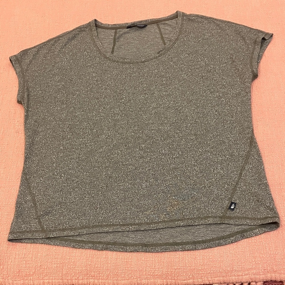 XL - The North Face wm’s green heathered Short Sleeve t-shirt